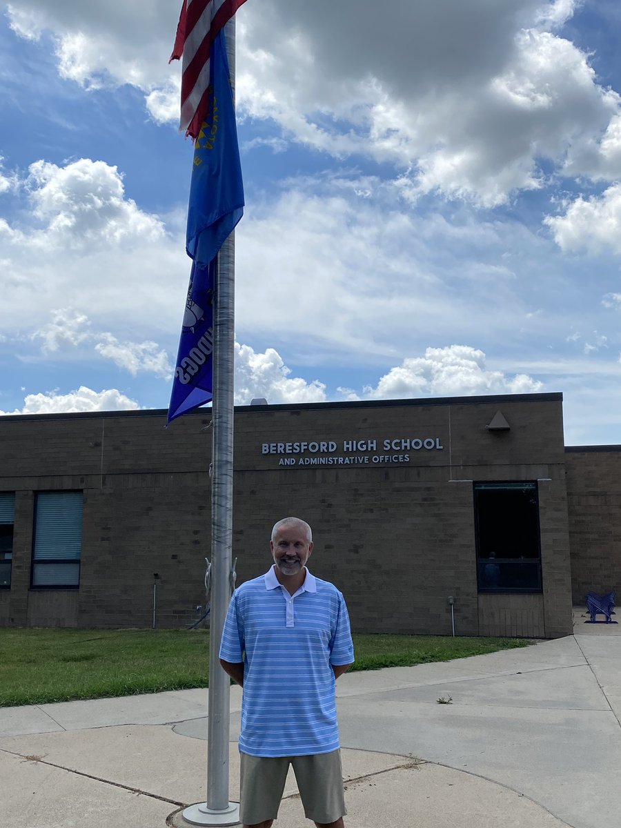 watchdogad's tweet photo. Twitter less Brian’s final walk out of @BeresfordSchool as Superintendent! Great school leader and better guy! Best of luck in retirement Brian! https://t.co/ugS7MY4Ywq