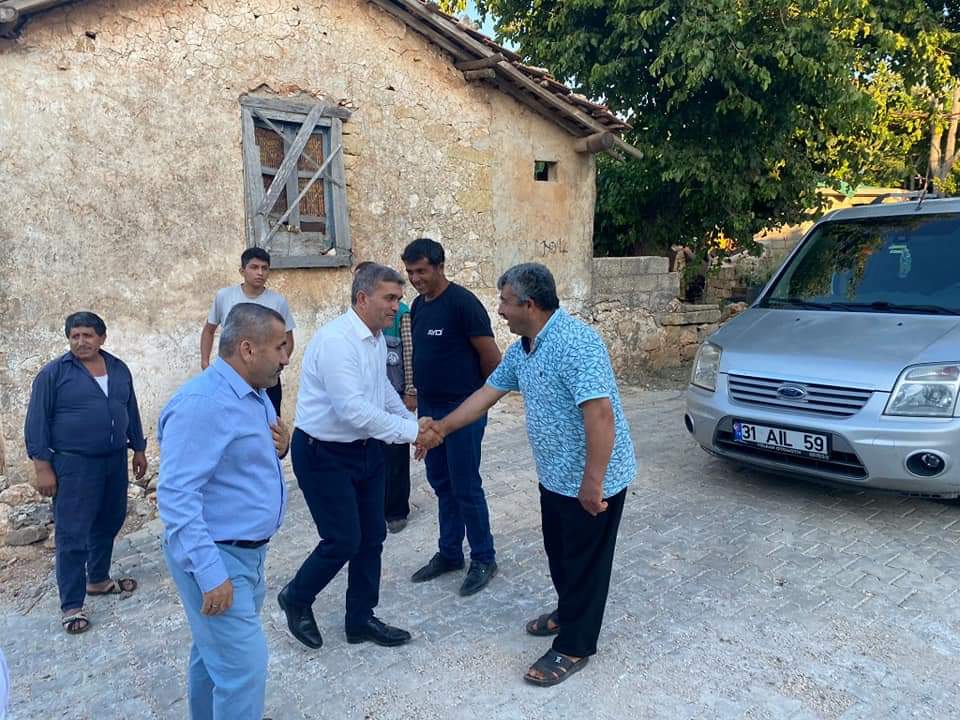 akpartilhatay's tweet photo. 📍
#Yayladağı
#BozluMahallesindeyiz
İl Başkanımız @ademyesildal, Yayladağı Belediye Başkanımız @MehMet_Yalcintr, Yayladağı İlçe Başkanımız @DoganGurlen, Yürütme ve Yönetim Kurulu Üyelerimiz, #Bozlu Mahallesinde mahalle sakinleri ile bir araya gelerek hasbihal de bulunup, https://t.co/gAcCmqfXRT