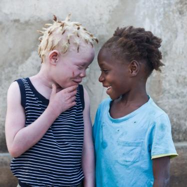 The_Tonga_Queen's tweet photo. Good night Zimbabwe, I love you maZimba. 
Yours Truly
Queen of BaTonga
#educationcannotstop
#AlbinismKonect
#EndDiscrimination
#LetsEndCancer https://t.co/j6EiH8goPJ