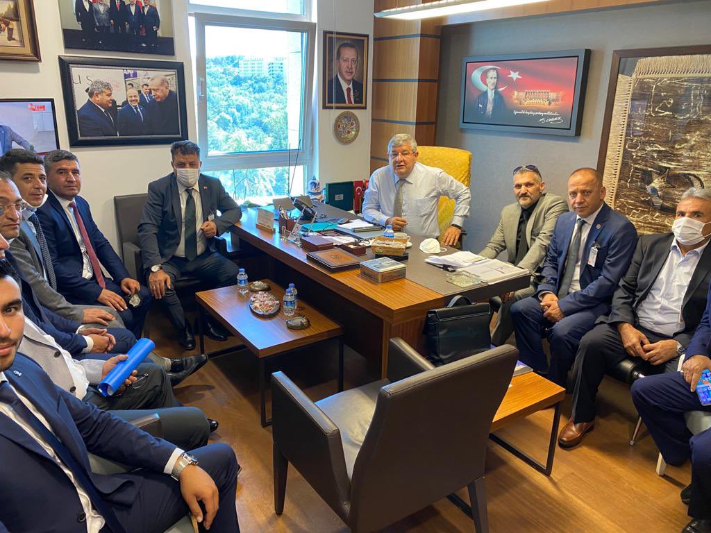 TBMM’de bizleri ziyaret eden Karpuzlu Belediye Başkanı Hilmi Dönmez,Didim İlçe Başkanımız Maşallah Subaşı,İlçe Yönetim Kurulu Üyelerimiz ve Didim 75. Yıl Sanayi Sitesi Kooperatif Başkanı Mehmet Şahin'e nazik ziyaretlerinden dolayı çok teşekkür ederim.