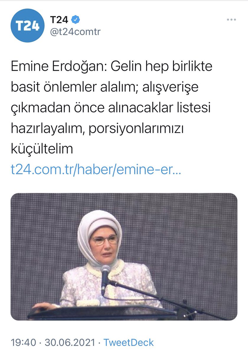 HergelePostasi's tweet photo. Hepsi aynı gün oldu: 

📌  Tasarruf genelgesinde Cumhurbaşkanlığı ve TBMM muaf tutuldu.

📌 Bilal Erdoğan'ın yöneticisi olduğu  vakıf vergiden muaf tutuldu.

📌 Emine Erdoğan, "Porsiyonları küçültelim" dedi.

📌 Elektriğe yüzde 15 zam yapıldı. https://t.co/rhVShkI7cH