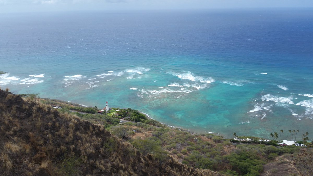 figgymel's tweet photo. @Expedia Breathtaking views in Hawaii #ExpediaChat https://t.co/5vJiJrRnUU