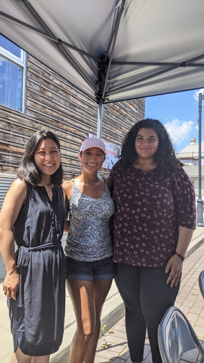 OPCCI_NJMS's tweet photo. Today Caresparc Consulting in partnership w/ @JerseyCares @TableToTableOrg @ColumbiaBank &amp; a host of others held a bbq in honor of volunteers (which included our students  at @Rutgers_NJMS) who helped distribute over 1M lbs. of food to those in #Newark over the past 15 months! https://t.co/TiZT9Q8K1e