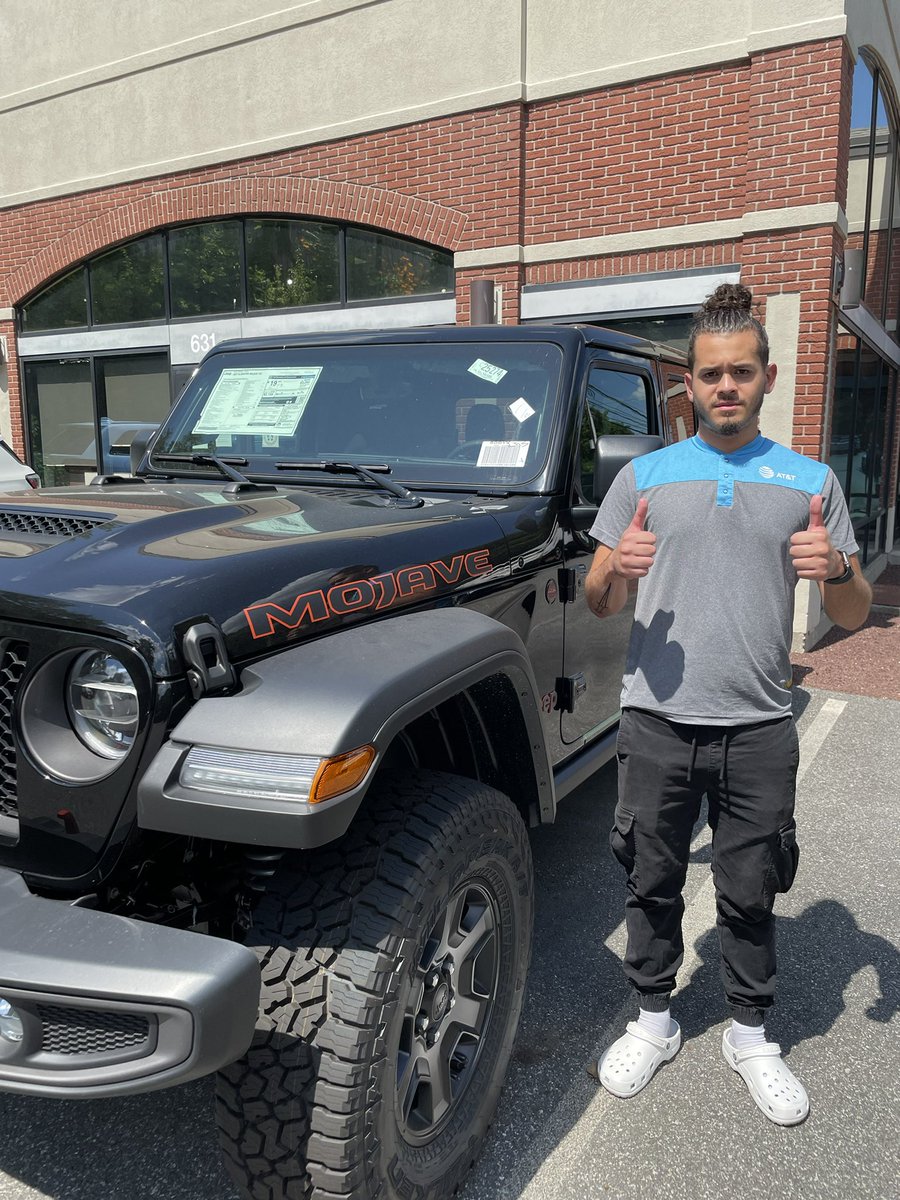 juanct1123's tweet photo. @RobertAlvCTatt &amp; I are still out on this HOT day spreading the word about AT&amp;T!!!
#ourne #sigsquad #alwaysbeprospecting @D_Zargos @Robert_P_203 https://t.co/SYrQnevJf9