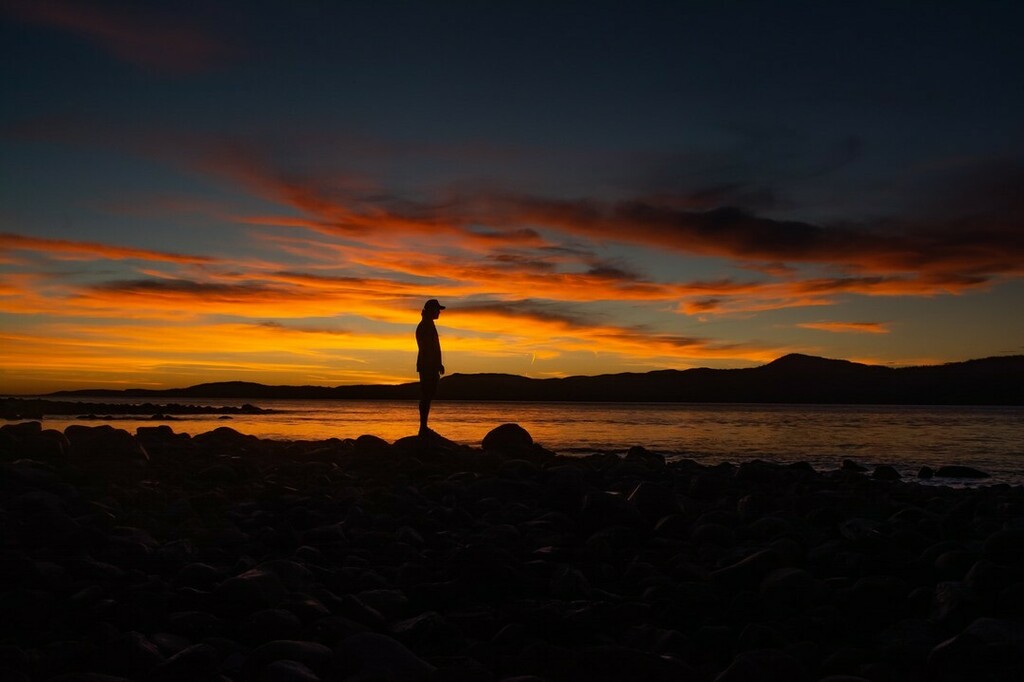 wildcoast_kayak's tweet photo. Our guides are at Orca Camp, eagerly awaiting our first guests arrival tomorrow!
#glamping #explorebc #explorevi #discovercampbellriver #kayakbc #sunset https://t.co/dUqanVgTm7 https://t.co/LsJsIWAJ5Z