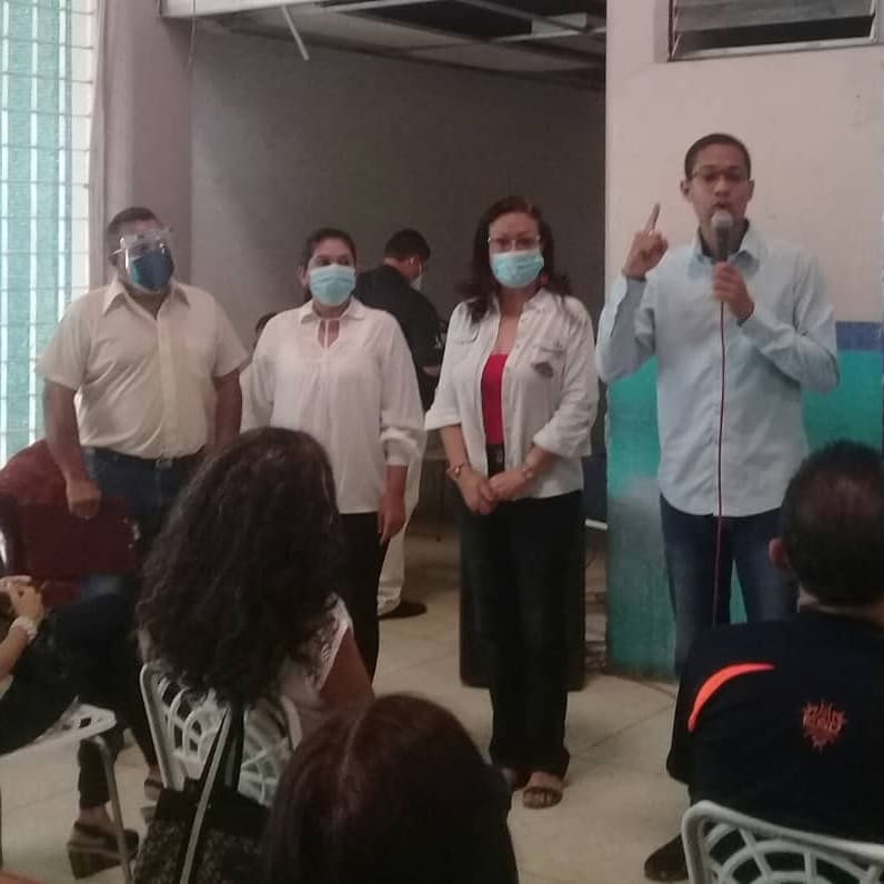 Por instrucciones del gobernador <a href="/GobVictorClark/">Gob Victor Clark🌀</a>, la autoridad de Salud <a href="/jesusosteicoch1/">Dr.jesus osteicochea</a> anunció la aprobación de la jornada de vacunación para los periodistas solicitada por <a href="/cnpfalcon/">CNP FALCÓN</a>

<a href="/Anaura032/">Anaura</a>

instagram.com/p/CQwUa2BlylI/…