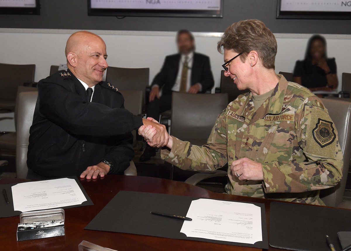 A force to be reckoned with – NGA and @spaceforcedod teams unite! Vice Adm. Robert Sharp and Maj. Gen. Leah Lauderback signed an official Memorandum of Understanding to enhance collaboration and unify operations in the space domain. #knowyourmil #warfighterwednesday