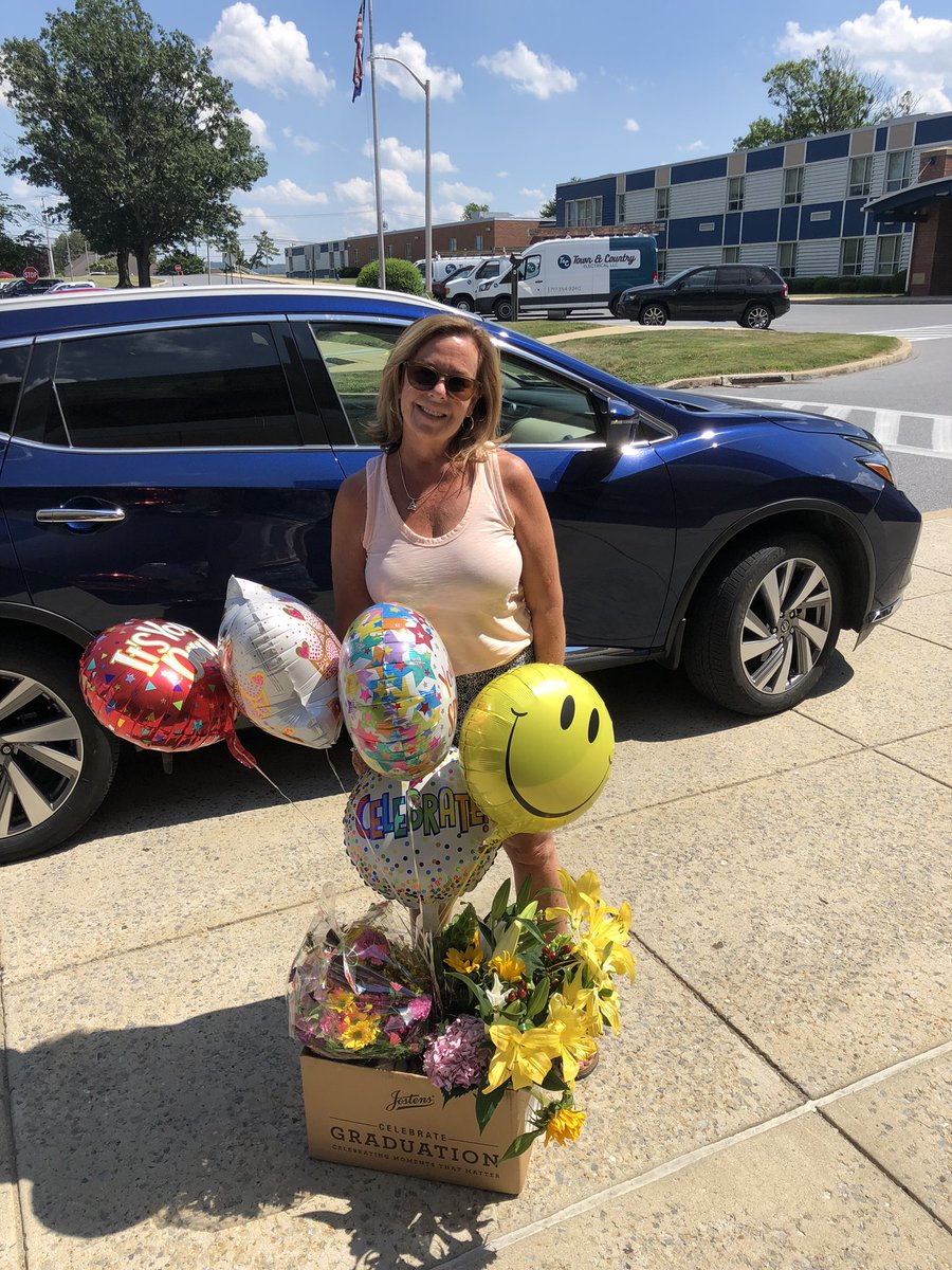 GSSpartanSports's tweet image. That’s a wrap on a fantastic 20 year career in the GS Athletic Department! Thank you Patty for all of your support to our athletic programs and student-athletes! Enjoy retirement!!! #SpartanPride 

@ELANCOSD