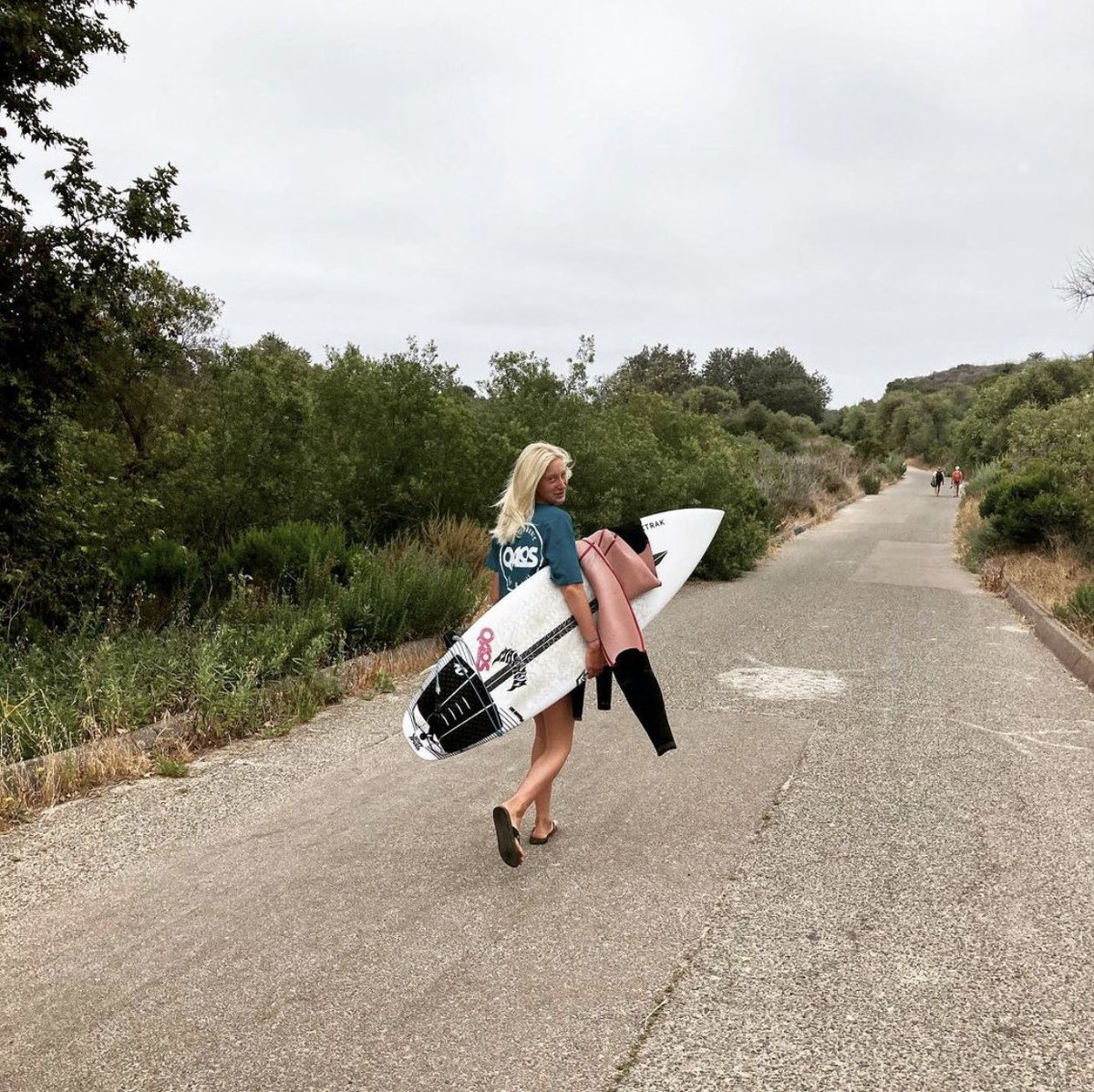 Isabelle Kryger knows wassup! On her way to bash some waves. #surf #surfing #surfsup #qaosfamily #intourbones #surfboard #surfapparel #streetwear 
qaosgear.com