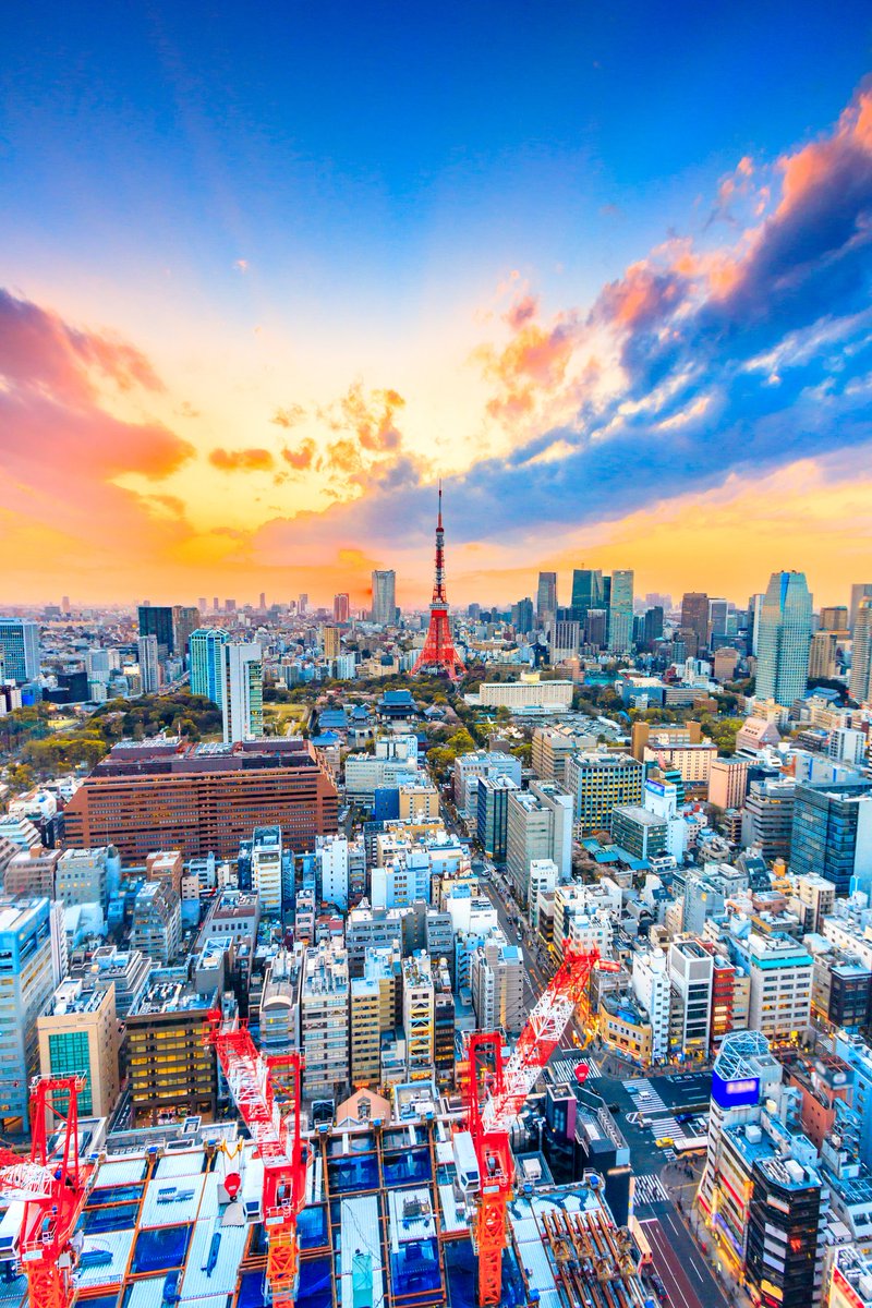 Tokyo_gov's tweet image. #HappyBirthday Tokyo! Today is the 78th anniversary of the official formation of the Tokyo Metropolitan area as it's known today, bringing together a diverse mix of 23 special district wards, nature-filled Tama region, and treasured islands.