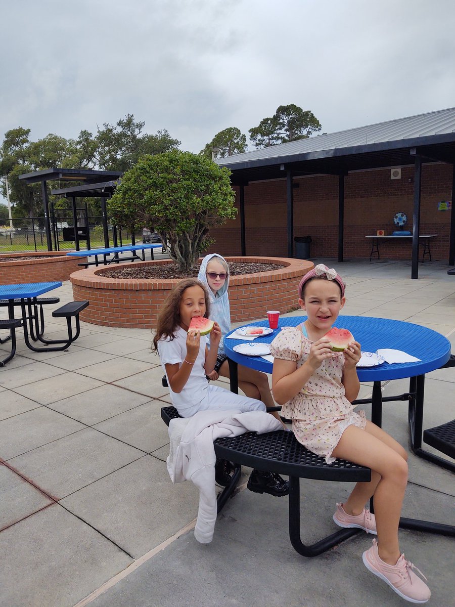 SDE Dragon Counselors threw a KINDtastic party on the last day of Summer Boot camp at SDE for our amazing kiddos. Many thanks to Perrine's Produce for the delicious watermelons...<a href="/sdedragons/">South Daytona Elem</a> <a href="/bronson_adrian/">Adrian Bronson</a> <a href="/klowrey22/">Katie Lowrey</a> <a href="/MeganPellicer/">Megan Pellicer</a> <a href="/JilkaJane/">JaneJilka</a> <a href="/c_desimini/">Ciana Desimini</a>