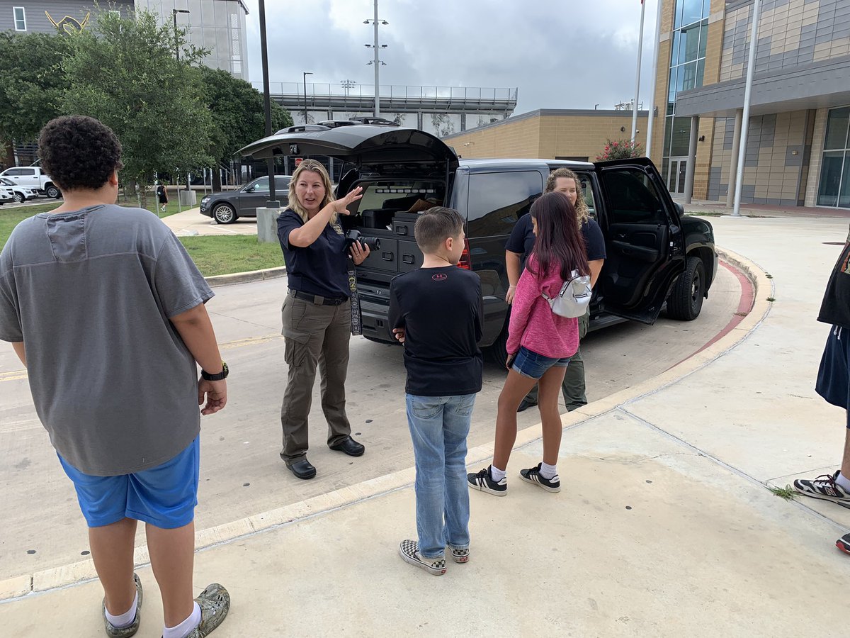 ProchnowSci's tweet image. This week is Middle School CSI camp week. Thank you to Seguin PD Forensics Unit for coming back again! And thank you to Georgia from last week’s camp for the Lego creation. @SeguinISD @SPDTX @PeteSilvius @JackieSilvius @PattiStager @KarleeEYoung @AlPape155 #matadorfamily