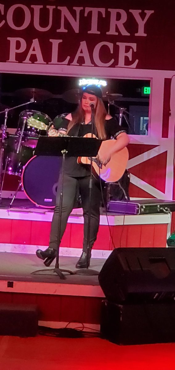 I had such a blast last night performing at Kokomo Country Palace! What a cool place & such nice people! Thanks for having me!