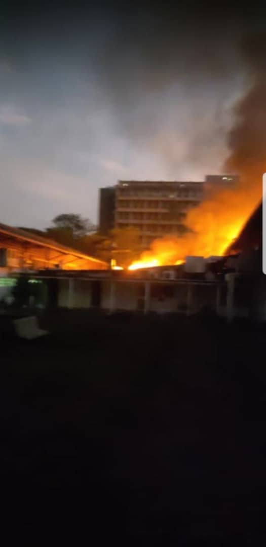 RandolVirguez's tweet photo. Como Consejero Universitario de la USM mi solidaridad con todos los ucevista por los hechos ocurridos en la EEPA, este es el reflejo del abandono que hay a la universidad venezolana, tanto autoridades de la UCV como autoridades del ministerio de educación superior deben responder https://t.co/DaR0dLbaFT