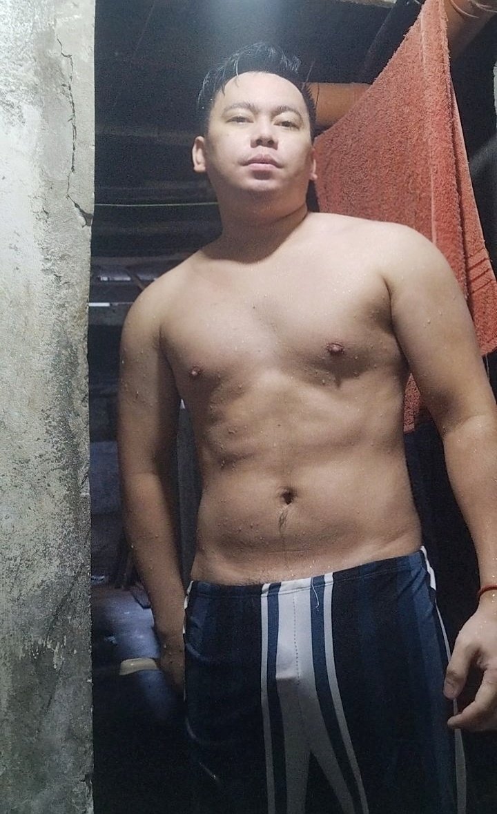 Liguan at sabunan mo ang itlog ko 💦😆