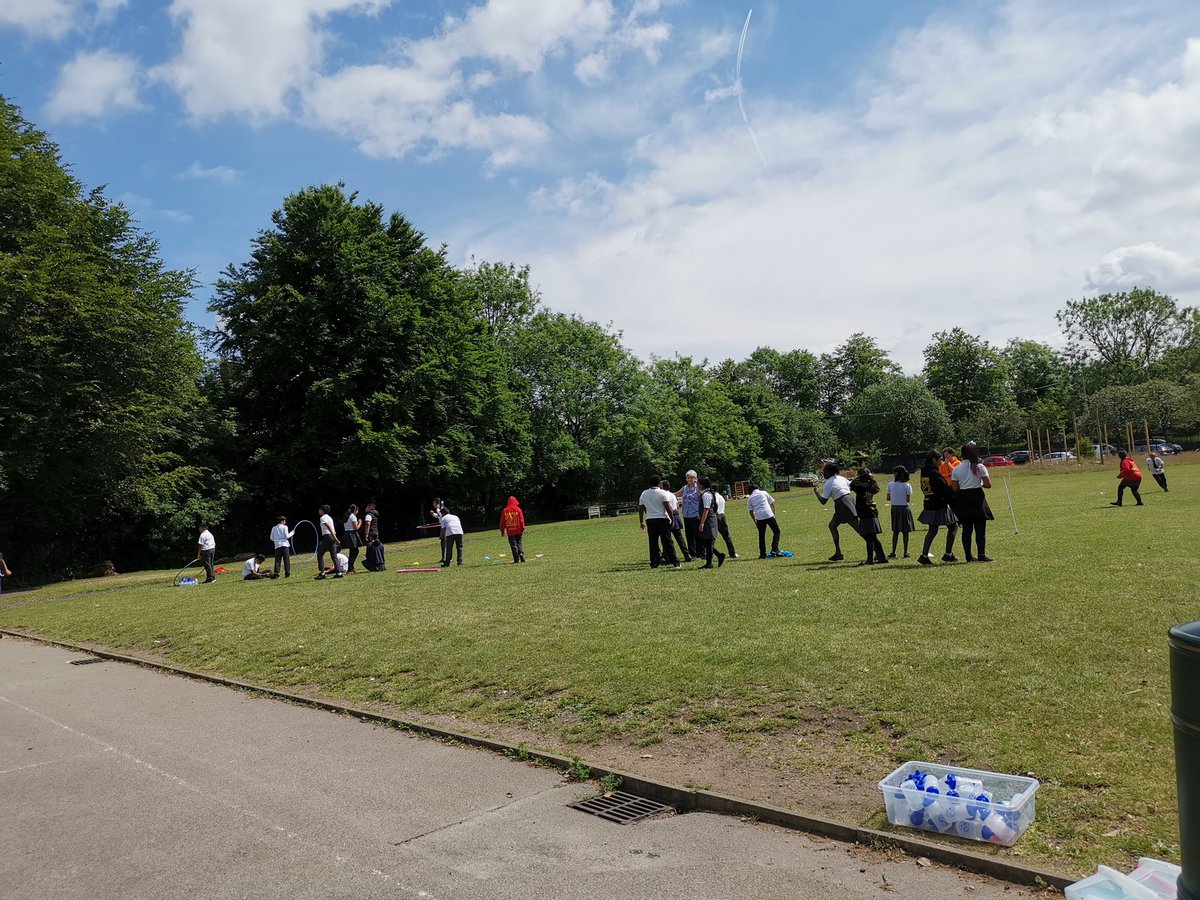 Broadfield PE tweet media