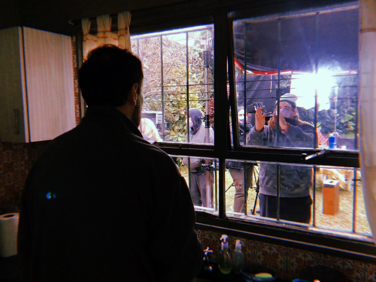 martinturnes's tweet photo. 🎥 EN LA CABEZA DE PAPÁ
dir @TejblumWalter
#DiariodeRodaje JOR 03
🎭 CON @SergioSurraco #MarioAlarcón @MaidaAndrenacci @danbreitmanok
#cineargentino #cinematography #cinematographer #UrsaMini46K #CarlZeiss https://t.co/YfkBBYVRv5
