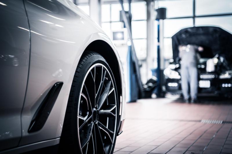 DentWizTony's tweet photo. Here is a great blog post from my friends at Fountain!

Consumers pumped the brakes on buying cars in 2020. What does this mean for the automotive industry in 2021? Buckle up and read our latest blog post here: 
https://t.co/5evDqsmcHE https://t.co/4lXZow4Arz
