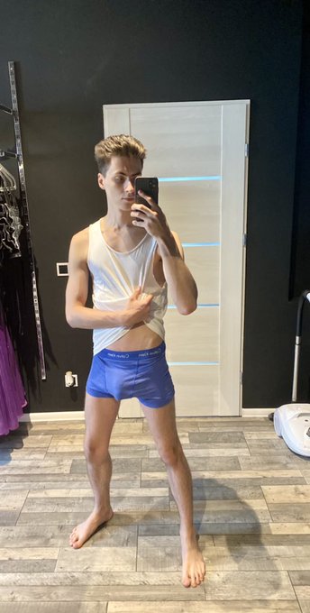 RT ?? if you like bulges ??

SUBSCRIBE ? https://t.co/8I8Aa9k77H https://t.co/vKWANz4x1k