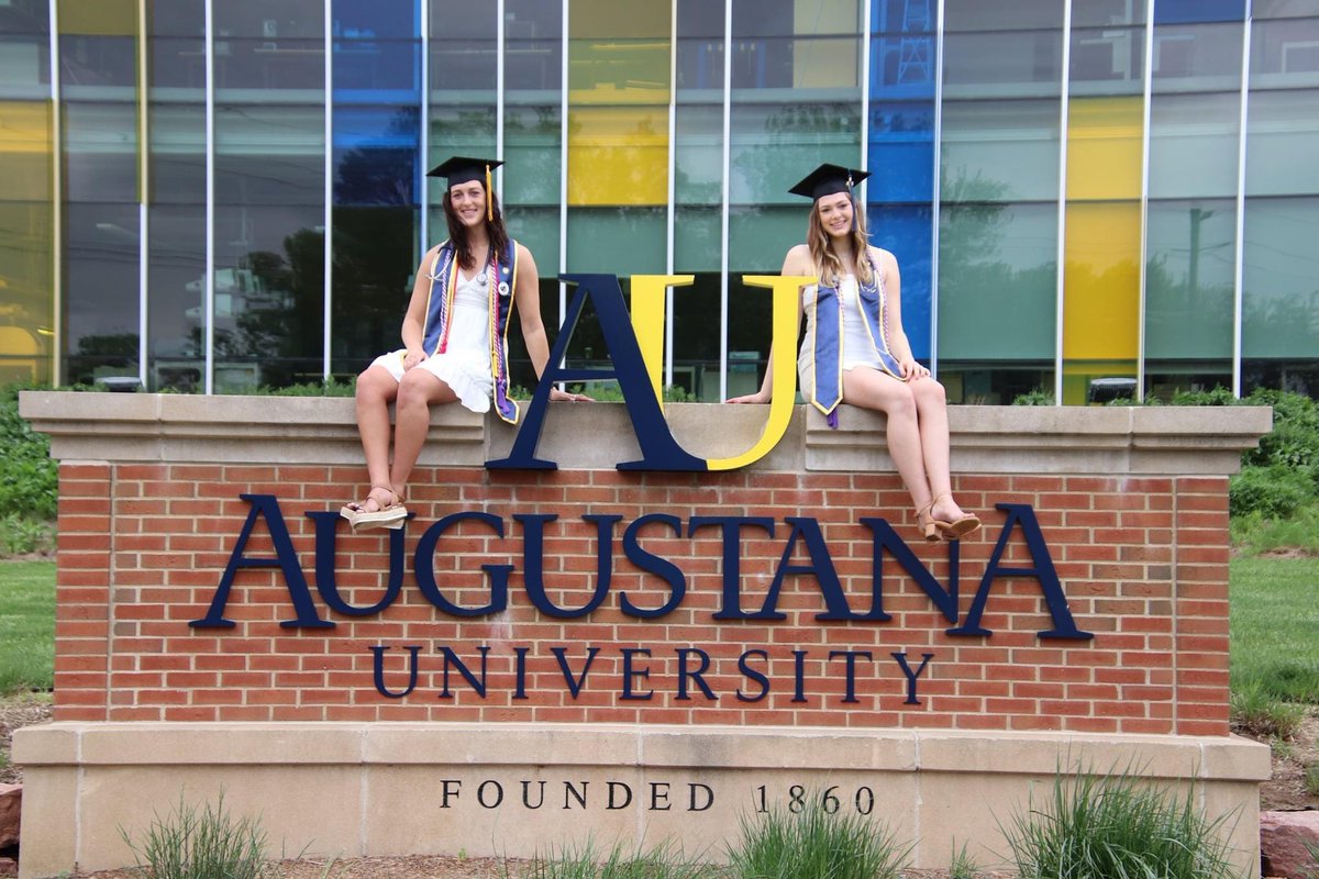 AugieWBB's tweet photo. Sioux Falls, you are about to get some awesome care from these 2 who just passed their boards! Congrats @hannahmitby @IzzyVanV We are so proud of you! Thank you @AugieNursing for making it possible for our players to play high level basketball &amp; succeed in their future careers! https://t.co/RNOky3FIB5
