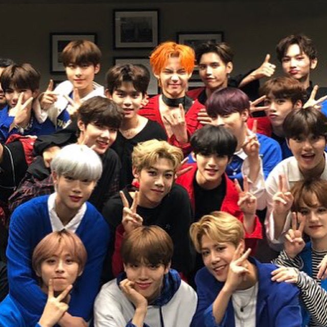 prettylimlim's tweet photo. Low quality but high quality people https://t.co/cdEBo54qTm