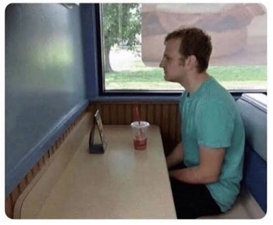 be___awareee's tweet image. How it feels to eat with someone who's always on their phone.