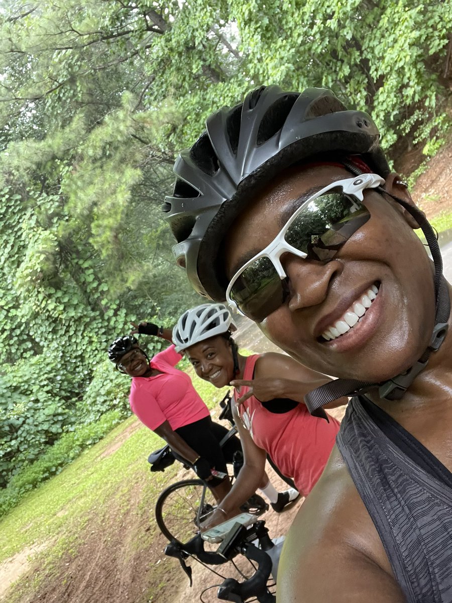 drbswinney's tweet photo. …and just like that! #fittolead #gettingittogether #holisticleadership #authenticlivingauthenticleadership #authenticconfidence https://t.co/yHJzCJ9TBa