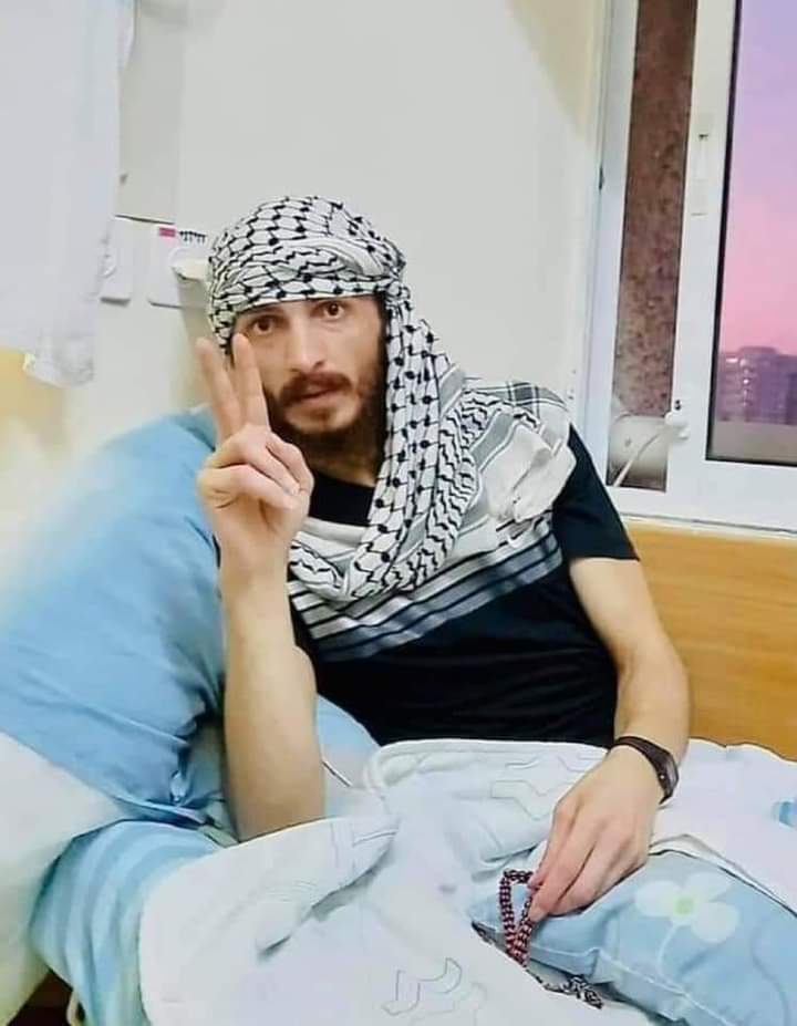 الغضنفر دخل بيومه ٥٨ من الإضراب، شبه فقد القدرة على الكلام وبصير معه انتكاسات وغيبوبة، دكتور الغضنفر حكى إنه في ثلاث احتمالات لحالته واحداها الموت المفاجئ
الغضنفر بخطر وأنت بتقدر تنصره بتويتة، متل ما نصرنا ماهر الأخرس وعماد سواركة من قبل بكلمتنا بنقدر ننصر الغضنفر
#الحرية_للغضنفر