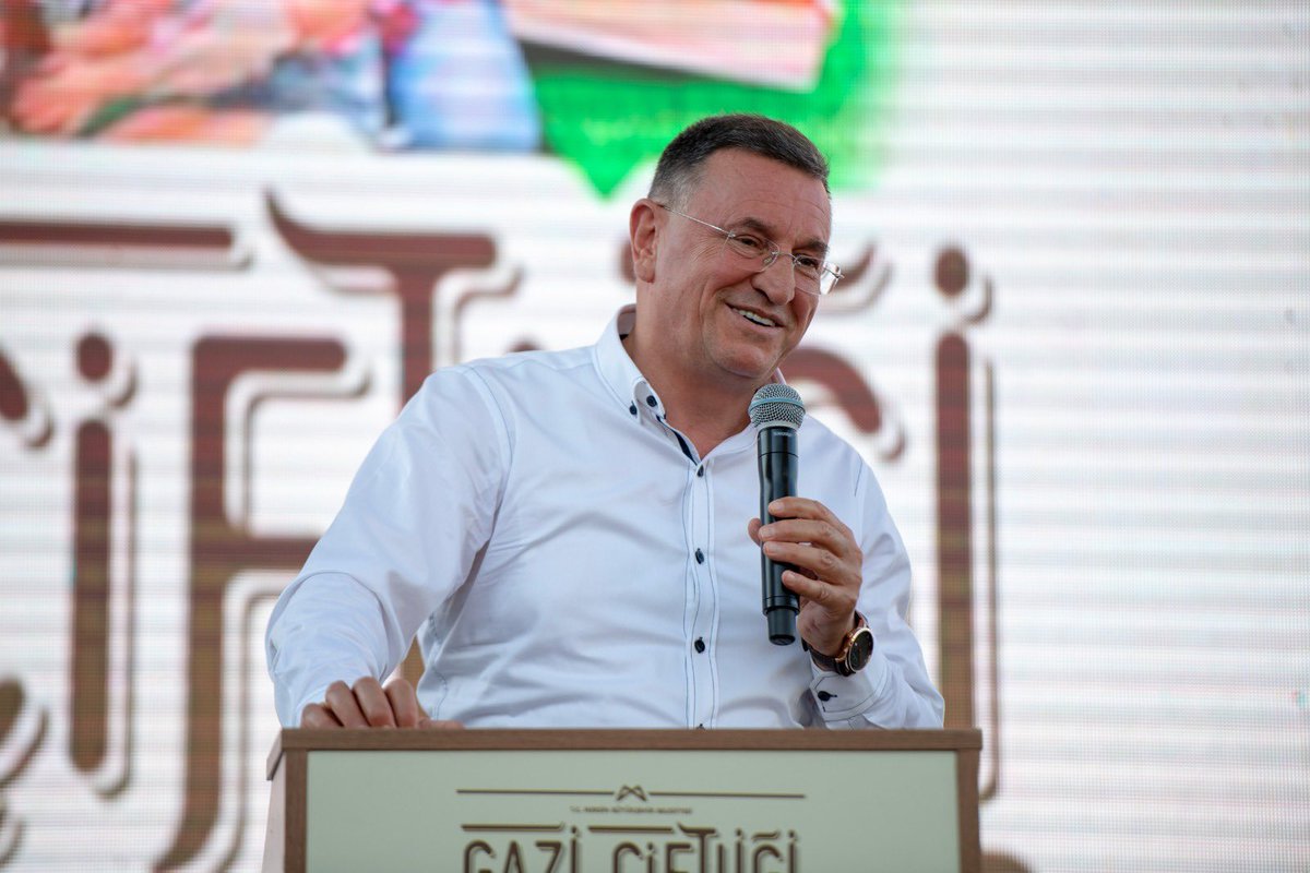 Lütfü Savaş