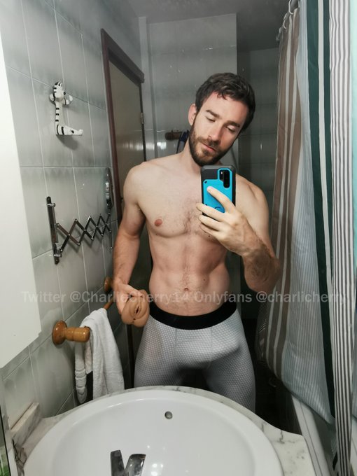 1 pic. &iquest;RT si quieres ver como uso este nuevo regalo de @Agatha3953221?  https://t.co/gnBeWiBI7w  RT<a href="/tag/huge"class="tags"><span>#huge</span></a><a href="/tag/bi"class="tags"><span>#bi</span></a><a href="/tag/bigcock"class="tags"><span>#bigcock</span></a><a href="/tag/uncut"class="tags"><span>#uncut</span></a><a href="/tag/verga"class="tags"><span>#verga</span></a><a href="/tag/pollon"class="tags"><span>#pollon</span></a><a href="/tag/bigcock4u"class="tags"><span>#bigcock4u</span></a>