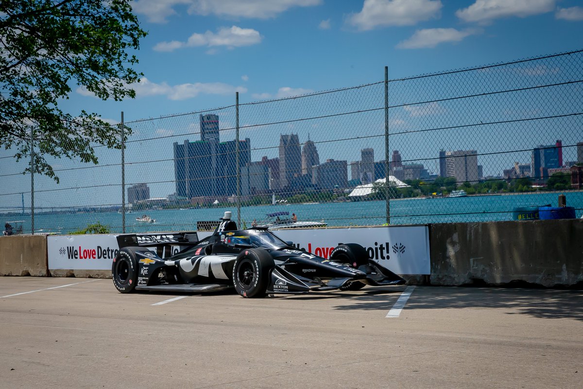 A little #humpday motivation before charging into the holiday weekend 🇺🇸 <a href="/AJFoytRacing/">AJ Foyt Racing</a> <a href="/IndyCar/">NTT INDYCAR SERIES</a> #rokitride #rokitebike #powerthefuture #emobility