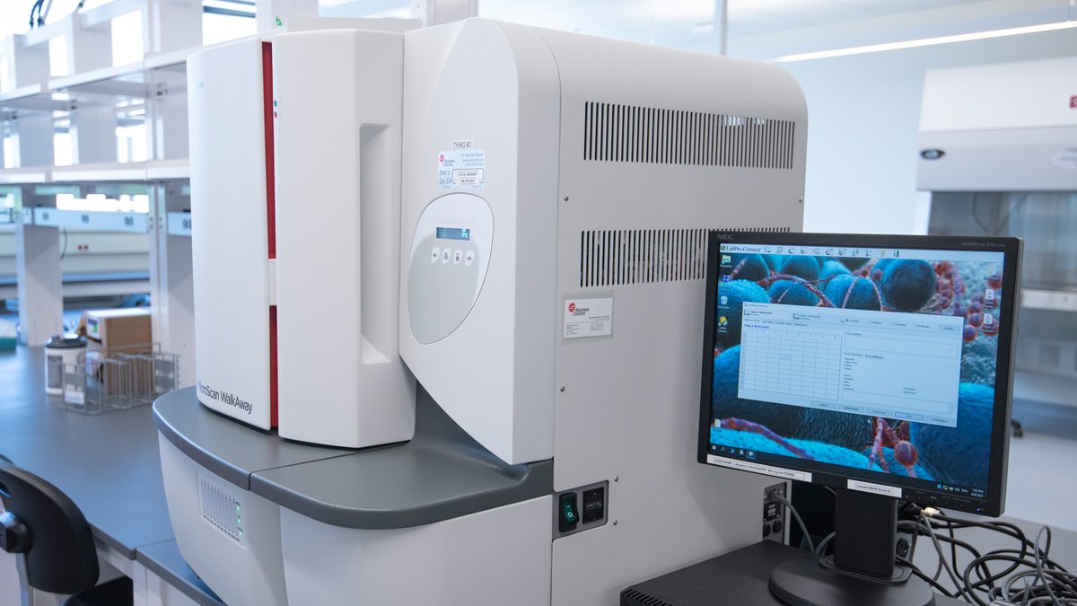 LoyolaMedMD's tweet photo. On June 8th, @LoyolaHealth celebrated the ribbon cutting for the new Regional Clinical Laboratory.

The new lab will lead to improved turnaround times and be able to support future growth and expansion into emerging technologies and lab testing methodologies. https://t.co/XvM2JKJUKh