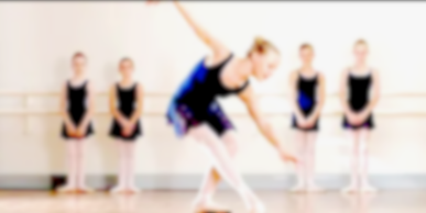 What does a dance teacher’s assistant do and how can you be a great one? Some of our best advice for dance class helpers is right here: buff.ly/3jkKcZ3