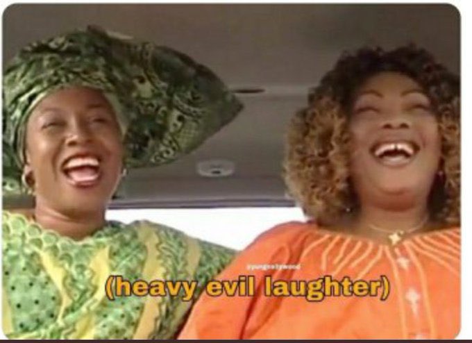 AsyDarlyn's tweet photo. Vee!!!🔥🔥🔥 If you keep acting weak, I’d prey on it... it’s big brother’s house.
 #BBNaijaReunion https://t.co/vSQZhWu6wc