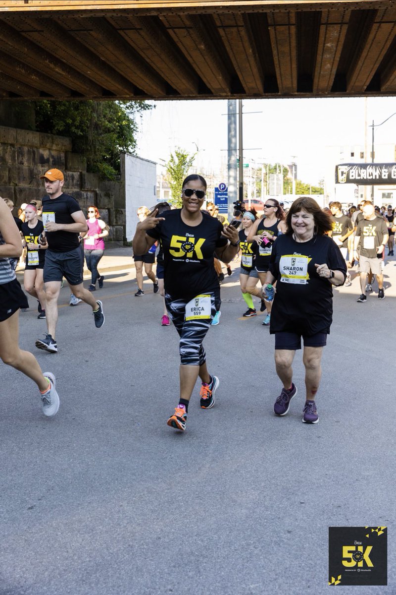 JustErica44's tweet image. Official Black & Gold 5K Race photos with @SWilloughby_10. These are so good! Thank you for a great event! @ColumbusCrew @M3SSports #Crew96 #Black&Gold5k #M3SSports