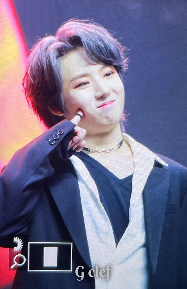 GeonuBrasil's tweet photo. 📸 | 30.06.21 - Geonu no Showcase de Debut.

#GEONU #건우 #JUSTB #저스트비 https://t.co/GBDDlZYAjz
