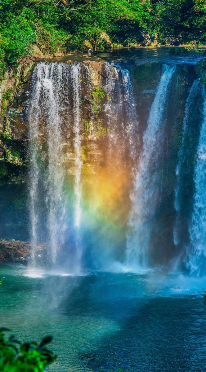 Rainbow in the waterfall 😀🌈✌️👉