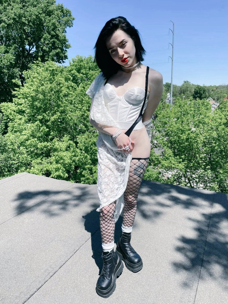 EnchantingMuse's tweet photo. New set of photos on my OF with this outfit ☺✨
Go check it out 😘
(Trust me you don't want to miss it!)
https://t.co/dsX1reJsmG https://t.co/qKLGNdnCa1