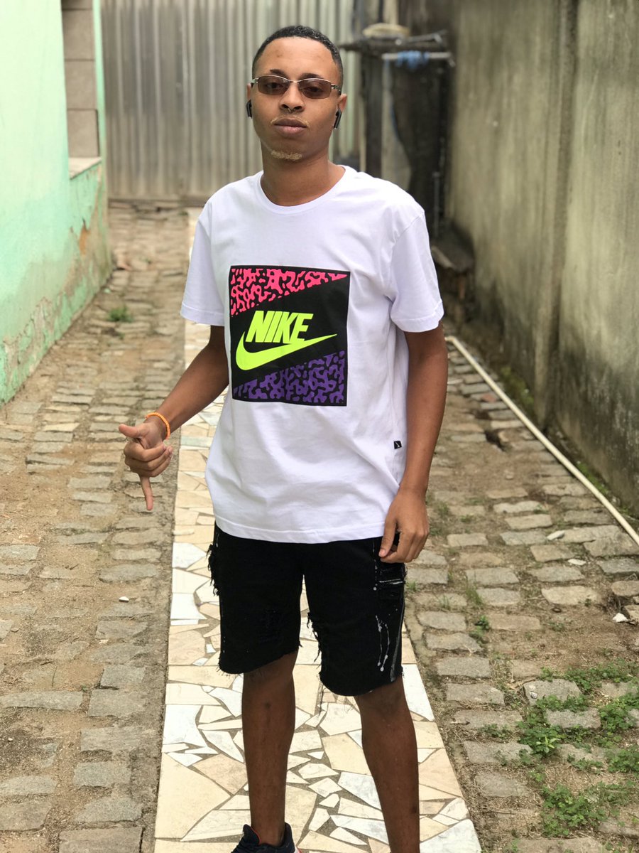 ttdo2kwalker's tweet photo. Tira casaco bota casaco , tô lindo #FuturoModelo 🥰🙏🙌👏👏🥺 https://t.co/Wu7u65k2UV