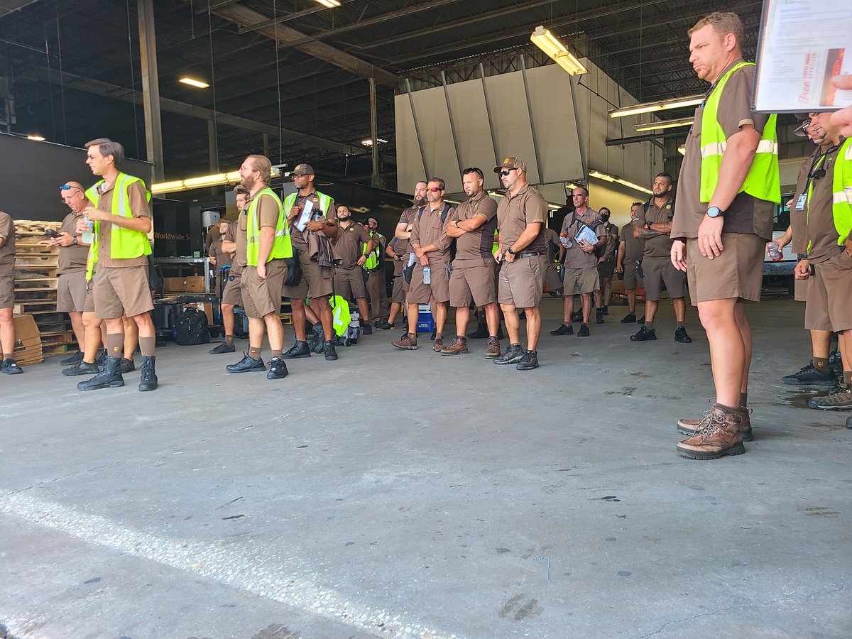 With July 4th on the way we utilized some faux fireworks to remind drivers to scan walk paths. #TheOrlandoPak