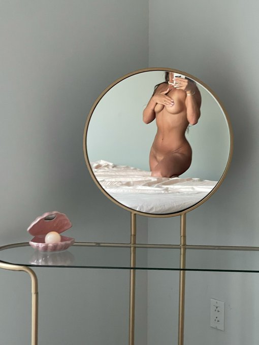 Back or front ? https://t.co/4GgmaGT1Av