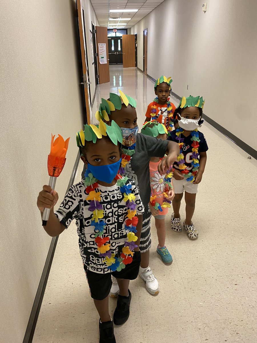 mslowpaz's tweet photo. Olympics day! Ready to compete! #prek #goingforthegold #AldineSummer #JagSwag #AldinePrimarySummerCamp @JonesECPKK_AISD @Magrill_AISD @GFTG2021_AISD @KoryJessie @KimberlyBowie11 https://t.co/jrk7rIZGJ5