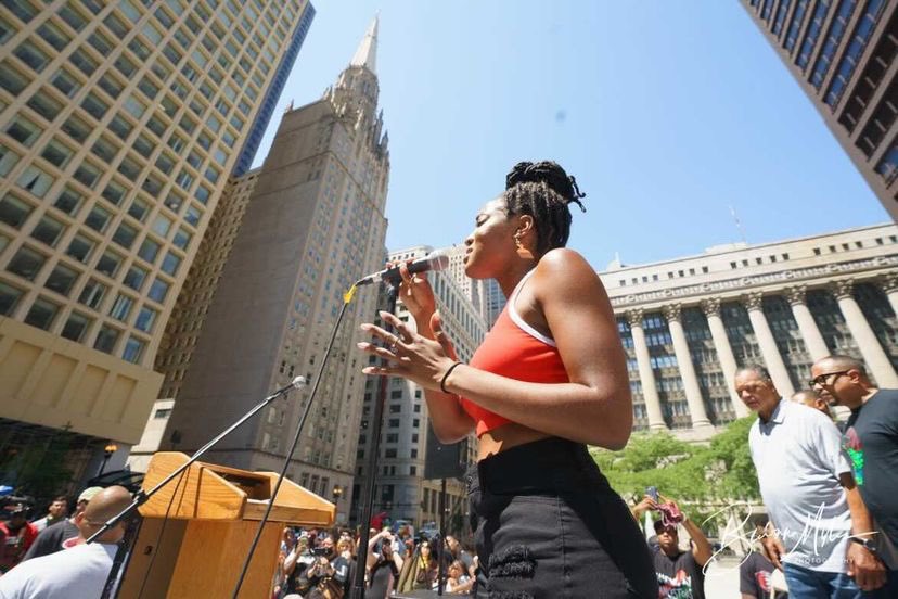SydJayMusic's tweet photo. Juneteenth may have passed but Black Joy and liberation are forever! Shout out to @ashleymmunson &amp; @marchforus2021 for allowing me to be a part of a beautiful day of celebration!  #blackjoy #liberation  #juneteenth #lifteveryvoice  #chicago #marchforus https://t.co/D8G1PES0OE