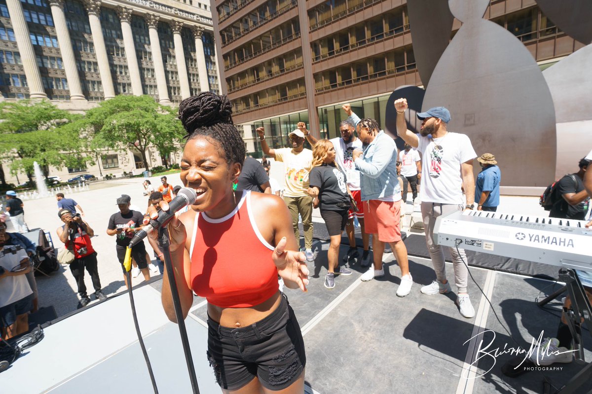SydJayMusic's tweet photo. Juneteenth may have passed but Black Joy and liberation are forever! Shout out to @ashleymmunson &amp; @marchforus2021 for allowing me to be a part of a beautiful day of celebration!  #blackjoy #liberation  #juneteenth #lifteveryvoice  #chicago #marchforus https://t.co/D8G1PES0OE