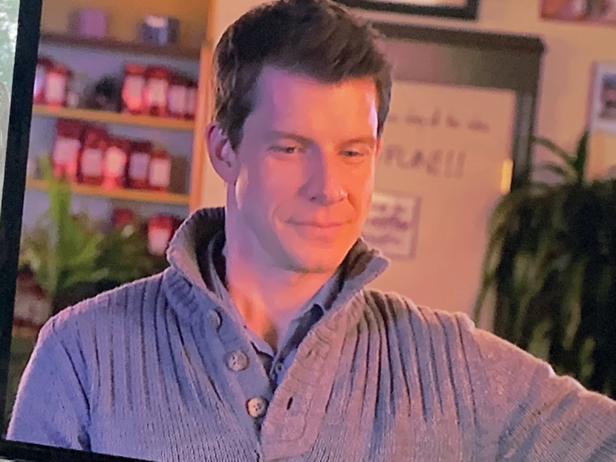 LoaderNancy's tweet image. Mr. M’s the master of the wordless expression, This one’s a split second. … “Adventurous.” @Eric_Mabius @HallmarkDrama @RandPope #HTFIL