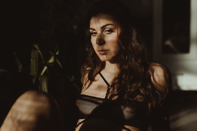 Throwback to my amazing photoshoot with @aiota https://t.co/zdTtIHBwSn<a class="tags" target="_blank" title="On Twitter" href="/?out=eyJ0eXAiOiJKV1QiLCJhbGciOiJIUzUxMiJ9.eyJpYXQiOjE3MTk2ODQyMDQsImlzcyI6InR3cG9ybnN0YXJzLmNvbSIsIm5iZiI6MTcxOTY4NDIwNCwiZXhwIjoxNzUxMjIwMjA0LCJyZWRpcmVjdF91cmwiOiJodHRwczovL3R3aXR0ZXIuY29tL2Fpb3RhIn0.FZcqROBD8JqDUVozE0KC2Wv6cMHggAE5Ibgv_15tO1wZdy19Lm1GcYQkEQiyZMHJyqjrx9Ps7ODqAMnl_HjiTw">@aiota</a><a href="/tag/newprofilepic"class="tags"><span>#newprofilepic</span></a>