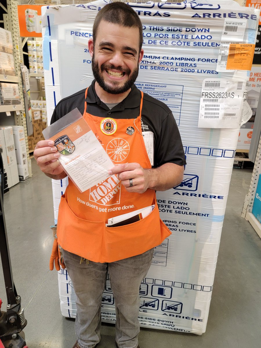Couldn't be more proud to recognize <a href="/JonathanMayhak/">Jonathan Mayhak</a> for his dedication and passion. Jonathan has been a huge part of our success across our business. E2E, Customer Experience, Merchandising...he wears all the hats!
#THD8966 <a href="/JasonBallDM198/">Jason Ball DM198</a> <a href="/LeahVienhage/">Leah Vienhage</a> @jasonhd8966 <a href="/DederaThomas/">Thomas Dedera</a>