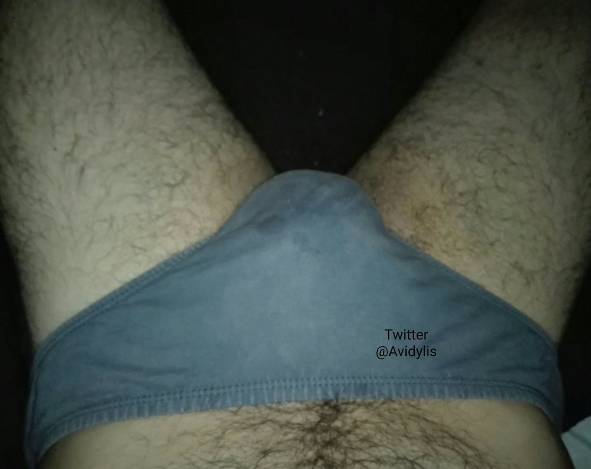 Avidylis's tweet photo. Hoy toco calzoncito viejo banda 😏#gay #calzones #fetiche #tanga #trusas #mutande #LGTB https://t.co/GfZIcBnEIq