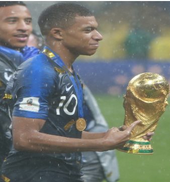LE CRAN PORTE PLAINTE APRÈS LES PROPOS RACISTES CONTRE KYLIAN MBAPPÉ
voir
👇🏿👇🏿👇🏿
le-cran.fr/le-cran-porte-…

voir
👇🏿👇🏿👇🏿
facebook.com/CRAN.FR/posts/…