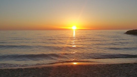 Good morning Twitter world. Have a great day everyone😊❤️💚❤️